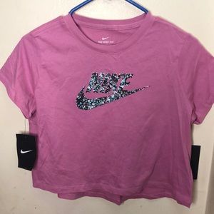 big girls nike cropped top